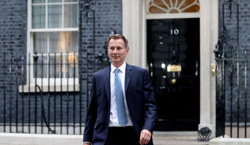 Jeremy Hunt outside 10 Downing Street