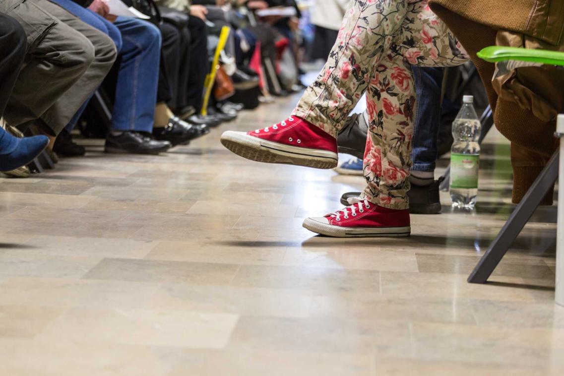 many people in hospital waiting room