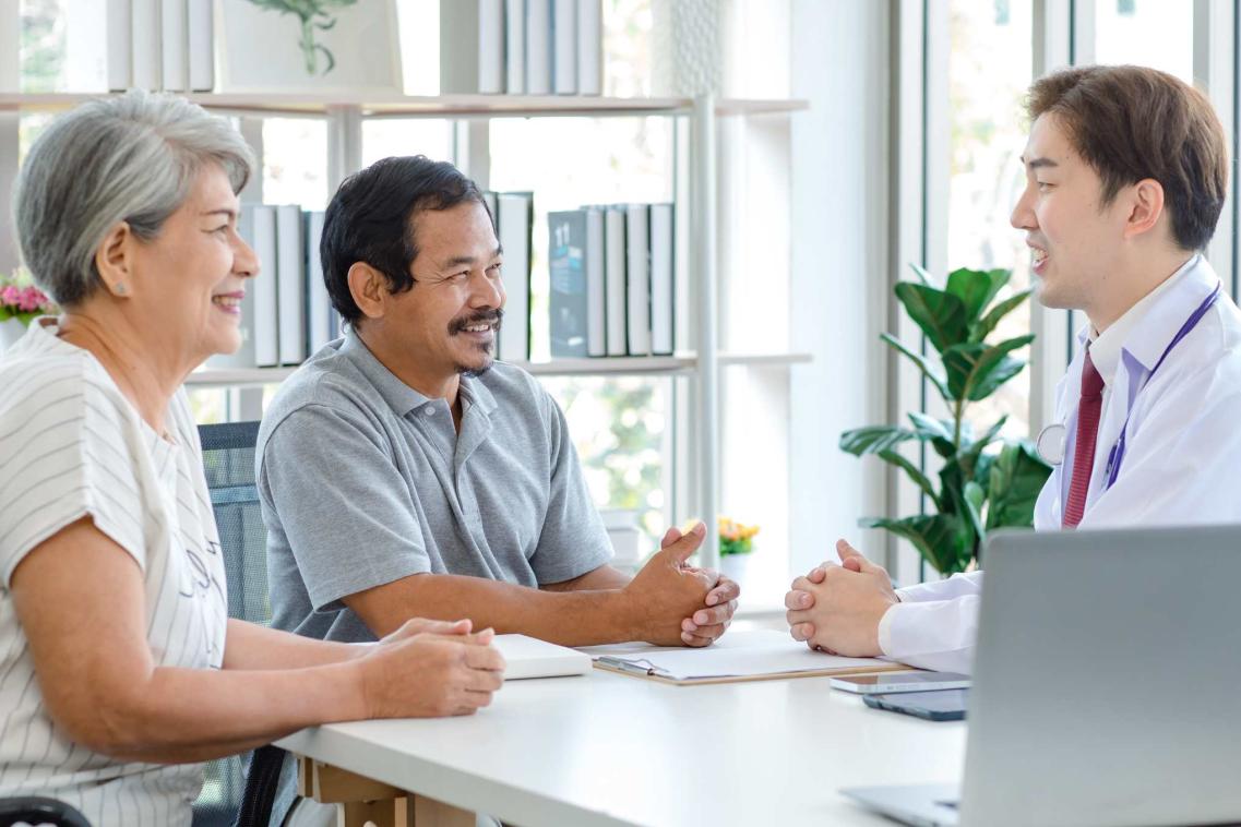 aging people in office