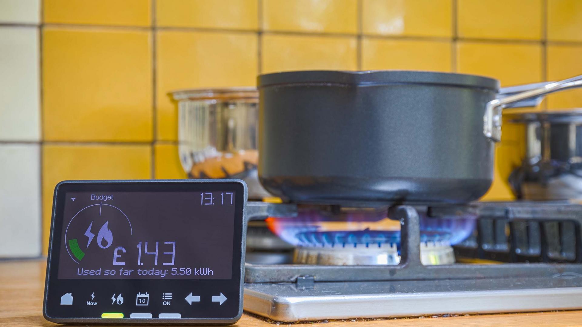 Cooker and energy meter