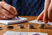 New trends in self-employment and top incomes