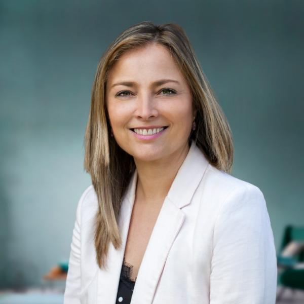 Maria Cadaval-Sampedro headshot