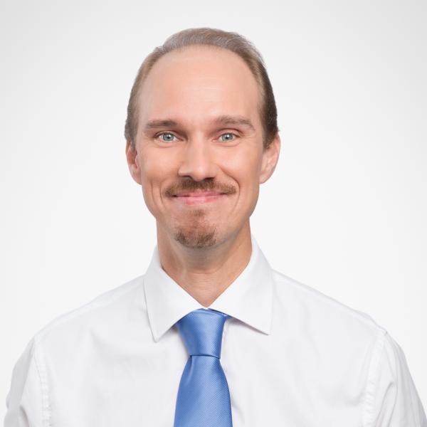Olli Ropponen headshot