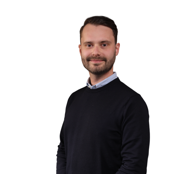 Leon Hoegner headshot